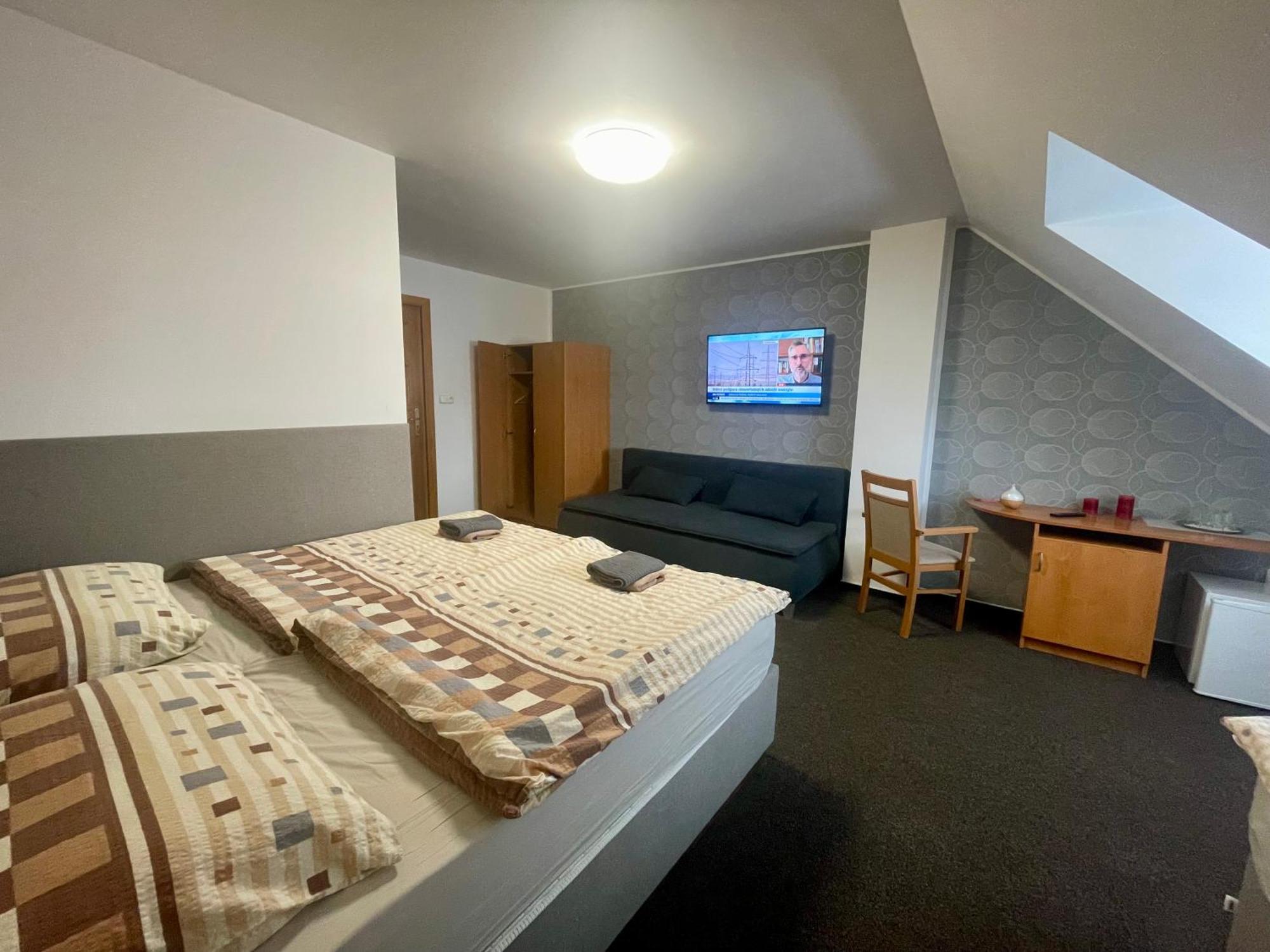 Hotel Aldo Uničov 外观 照片
